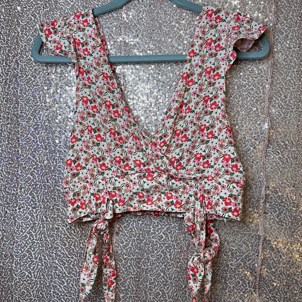 Altar’d State Floral Crop Top